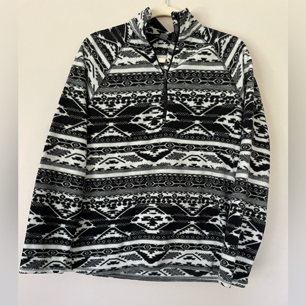 Eddie Bauer Black and White Zip Up Sweater